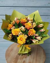 Букет цветов из:  Альстромерии и Розы в Каспийске