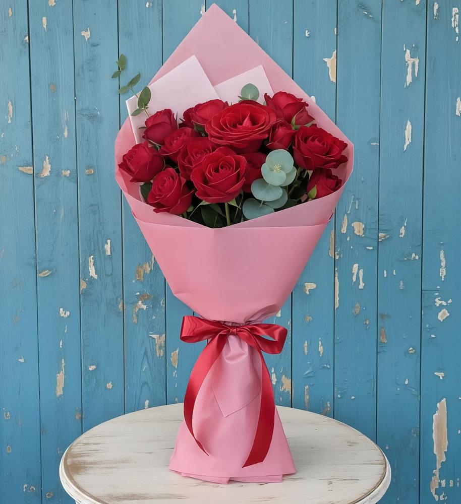 Букет цветов из: Розы в Каспийске