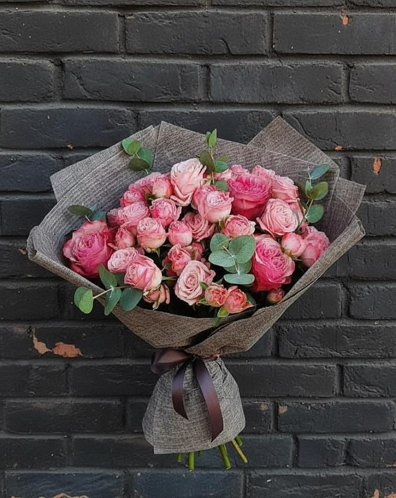 Букет цветов из: Розы в Каспийске