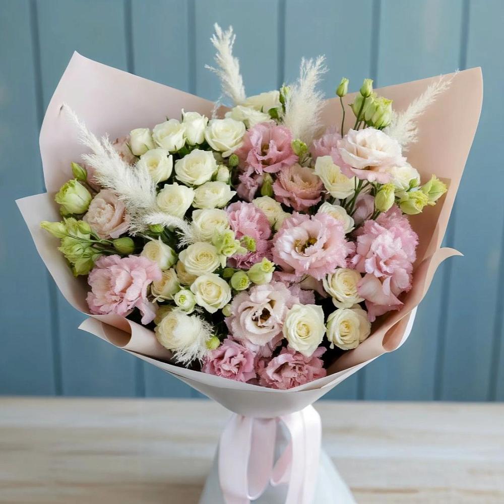 Букет цветов из: Альстромерии и Розы в Каспийске