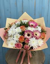 Букет цветов из:  Розы, Герберы и Хризантемы в Каспийске