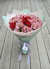 Букет цветов из:  Альстромерии в Каспийске