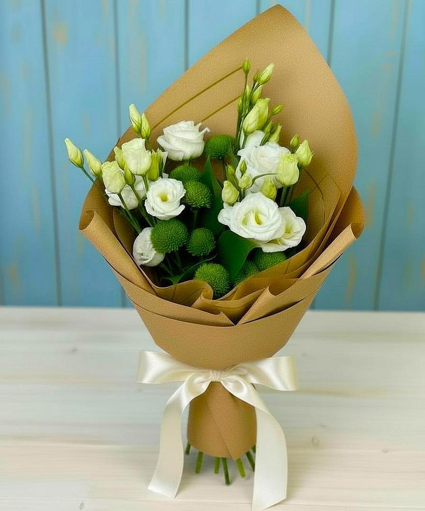 Букет цветов из: Хризантемы и Лизиантусы в Каспийске