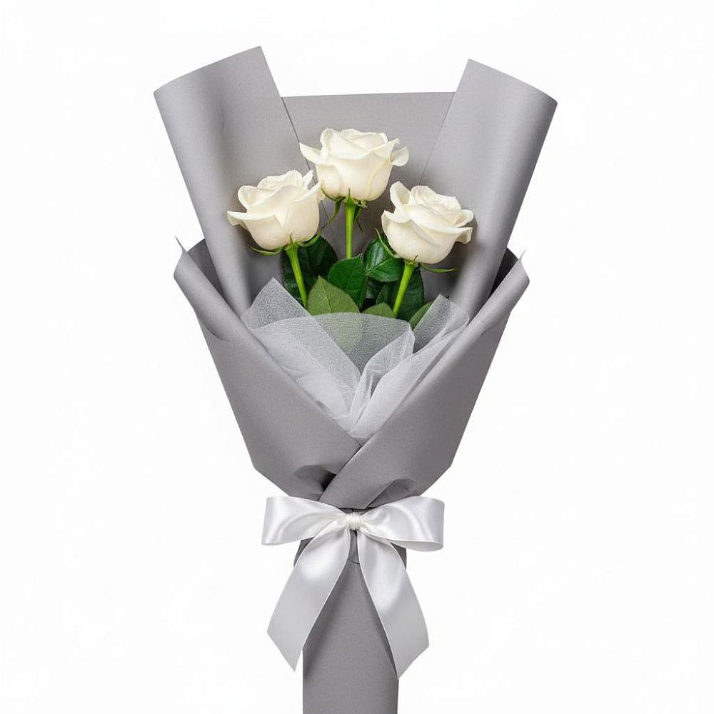 Букет 3 белые розы в Каспийске