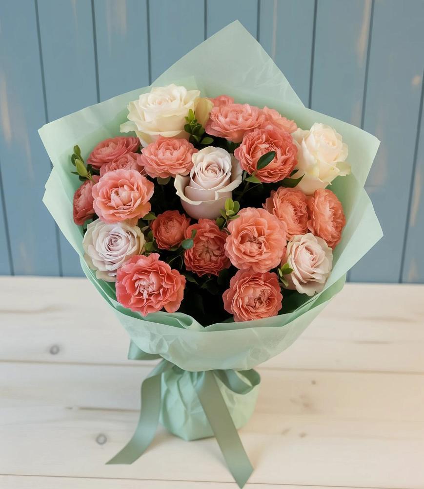 Букет цветов из: Розы в Каспийске