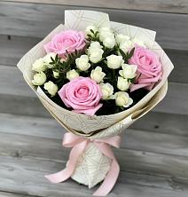 Букет цветов из:  Розы в Каспийске