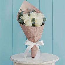 Букет цветов из:  Розы в Каспийске