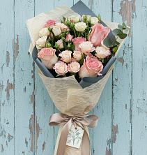 Букет цветов из:  Розы в Каспийске