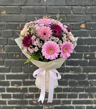Букет цветов из:  Герберы и Хризантемы #REPLACE_PRED# Каспийске