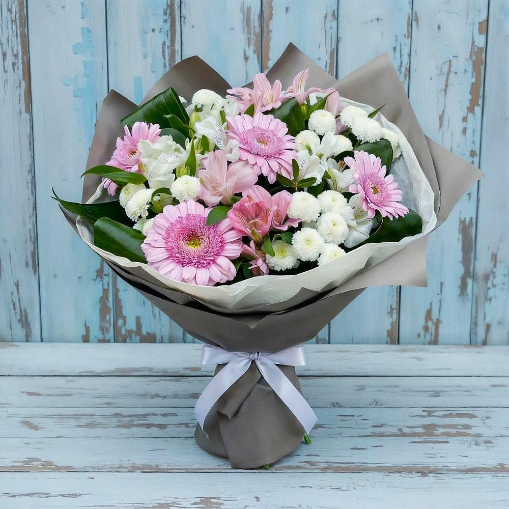 Букет цветов из: Герберы, Альстромерии и Хризантемы в Каспийске