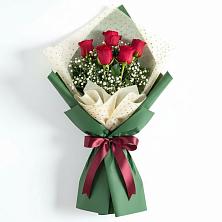 Букет цветов из:  Розы в Каспийске