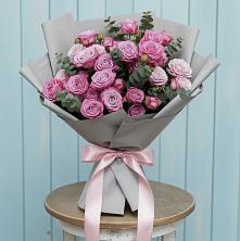 Букет цветов из:  Розы в Каспийске